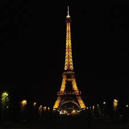 Eiffel Tower Suffren Apartment *